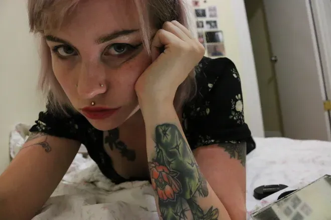 OnlyFans cuenta leighmecury header 2