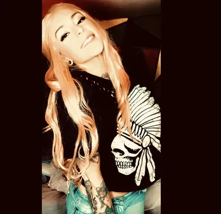 OnlyFans cuenta raggedy_annie avatar 1