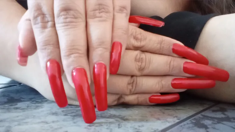 OnlyFans account  dommenails header 2