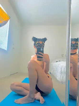 OnlyFans cuenta frisky_kitty avatar 1
