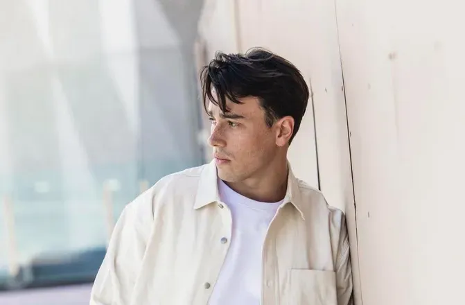 OnlyFans cuenta justkrisbro header 2