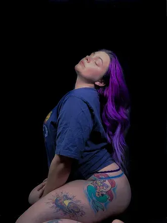 OnlyFans cuenta girlfrienddmateral header 2