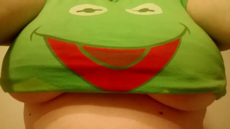 OnlyFans cuenta thebustyfrog header 2