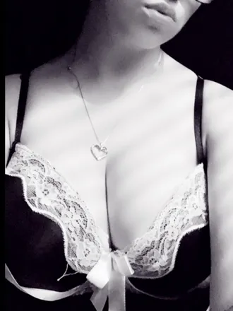 OnlyFans cuenta imp3rfect22 header 2