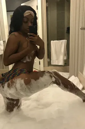 OnlyFans cuenta thickkbraattt avatar 1