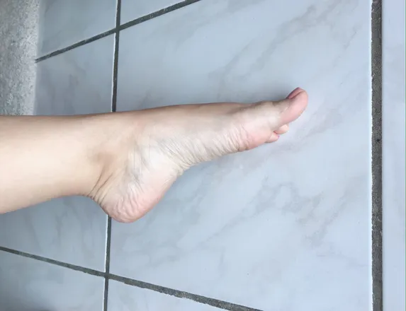 OnlyFans cuenta petite-feet-fetish header 2