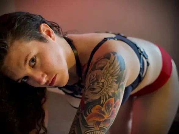 OnlyFans cuenta queenrosefreya header 2