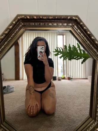 OnlyFans cuenta juicyjossjoss header 2