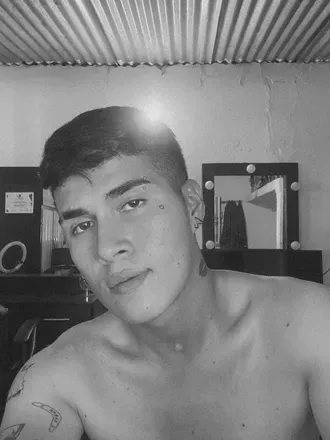OnlyFans cuenta cucutaganoso avatar 1