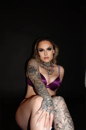 OnlyFans cuenta vipaspenbarbiedoll header 2