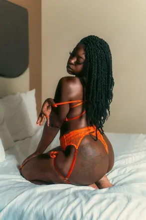 OnlyFans cuenta hennyhustle2 avatar 1