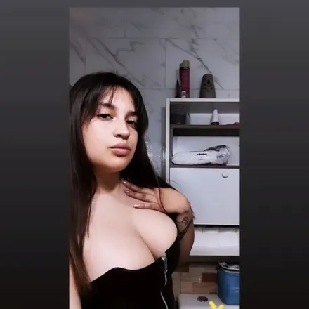 OnlyFans cuenta sharrxx header 2