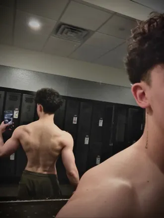 OnlyFans cuenta shak.exe header 2