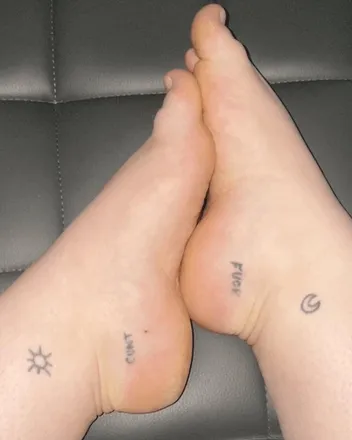 OnlyFans cuenta strawb3rrybabe1 header 2