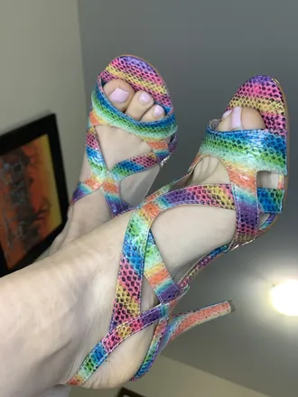 OnlyFans cuenta tastytoes6 header 2