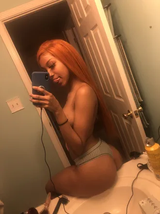OnlyFans account  rosemelon header 2