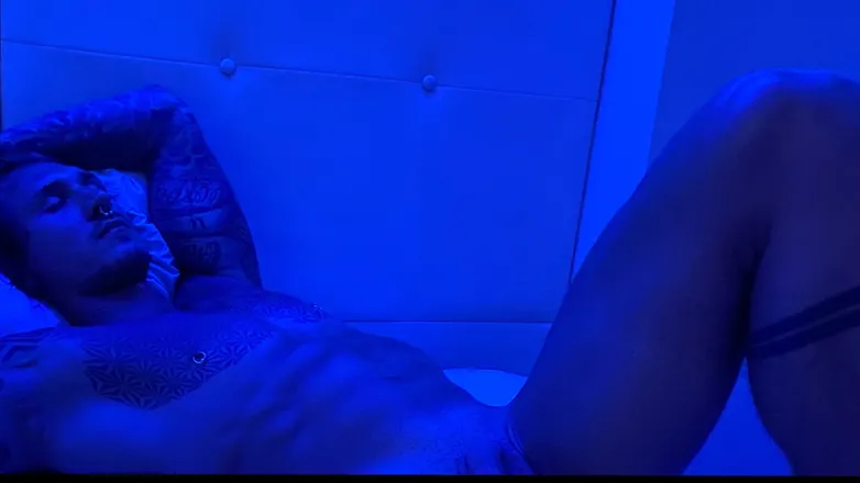 OnlyFans cuenta centaur_off header 2