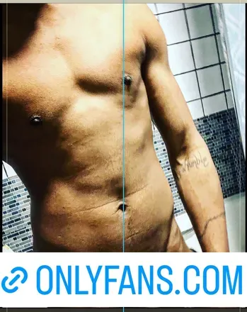 OnlyFans cuenta eruptingcoco header 2
