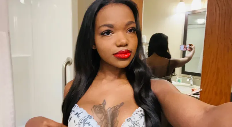 OnlyFans account  littlemisstempting avatar 1