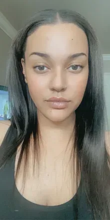 OnlyFans account  goldenbarbie143 avatar 1