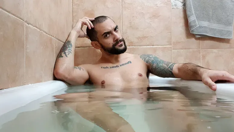 OnlyFans cuenta mau.ro.m header 2