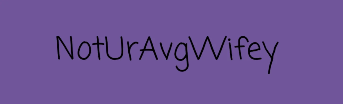 OnlyFans account  noturavgwifey80 header 2
