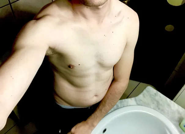 OnlyFans account  twinkydeepthroat header 2