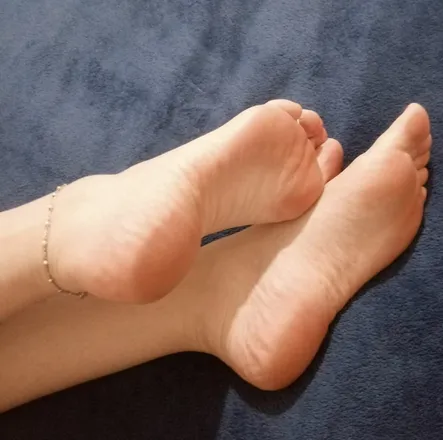 OnlyFans cuenta feetfantasyxo header 2