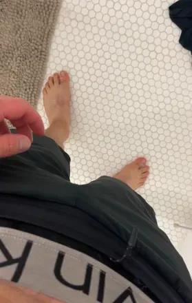 OnlyFans cuenta sweatyfootjock avatar 1