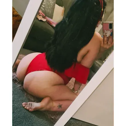 OnlyFans cuenta priincesspeachy header 2