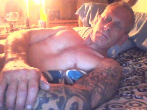 OnlyFans cuenta bassisttothebone header 2
