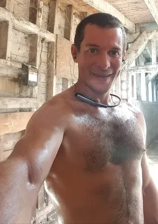 OnlyFans account  exfarmer avatar 1
