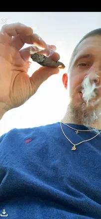 OnlyFans account  bigghoneybackwood420free avatar 1