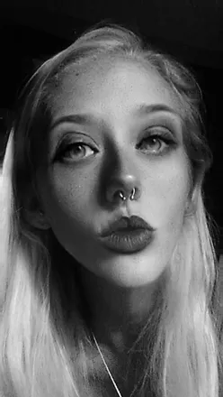 OnlyFans cuenta ms.petites header 2