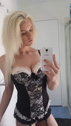 OnlyFans cuenta p0is0nbite avatar 1