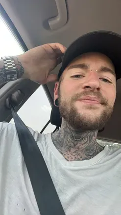 OnlyFans account  ethaniel.rh avatar 1