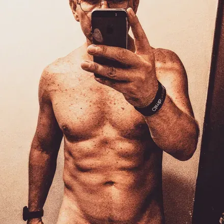 OnlyFans cuenta peter19_68 avatar 1