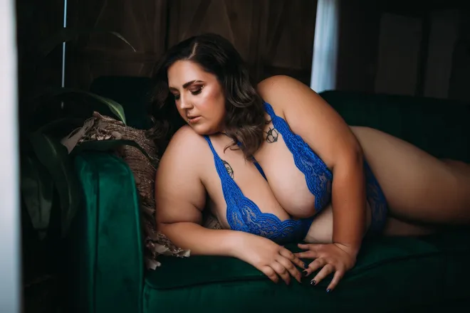 OnlyFans cuenta u27432330 header 2