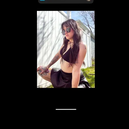OnlyFans account  meg.bee header 2