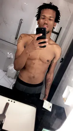 OnlyFans cuenta shemoanskimmy header 2