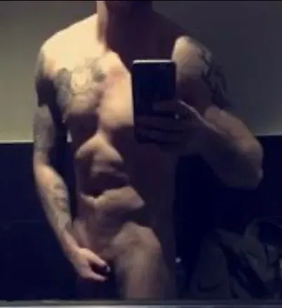 OnlyFans cuenta britishguy007 header 2