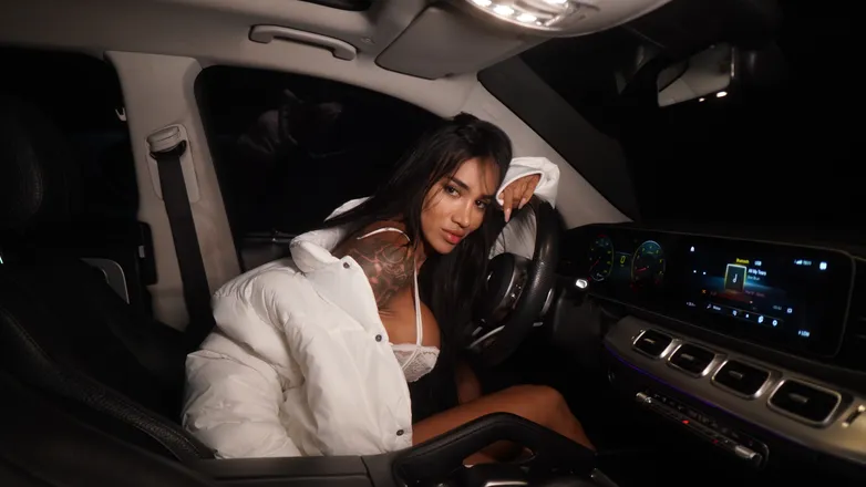 OnlyFans cuenta laurasaenzfree header 2