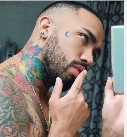 OnlyFans cuenta davisleonreal header 2