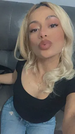 OnlyFans account  tiffanistephanie avatar 1