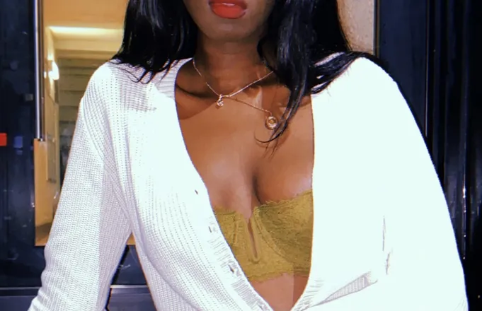 OnlyFans cuenta maribarbiie header 2