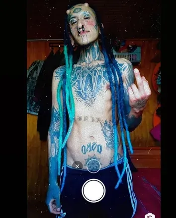 OnlyFans cuenta piwkebodymod avatar 1