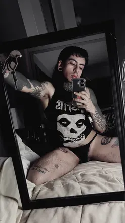 OnlyFans cuenta bleed.4.me avatar 1