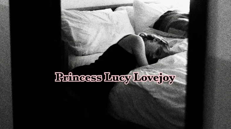 OnlyFans account  lucylovejoyvip header 2