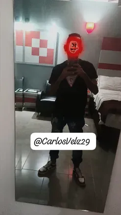 OnlyFans cuenta carlosvelz29 avatar 1