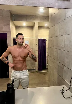OnlyFans cuenta likeapzn header 2